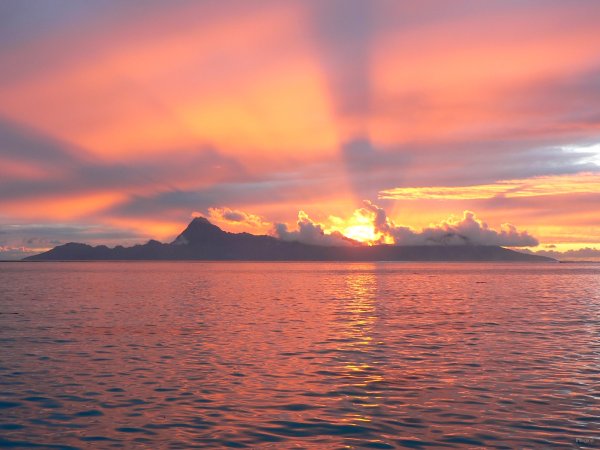 16- Moorea au coucher du soleil 